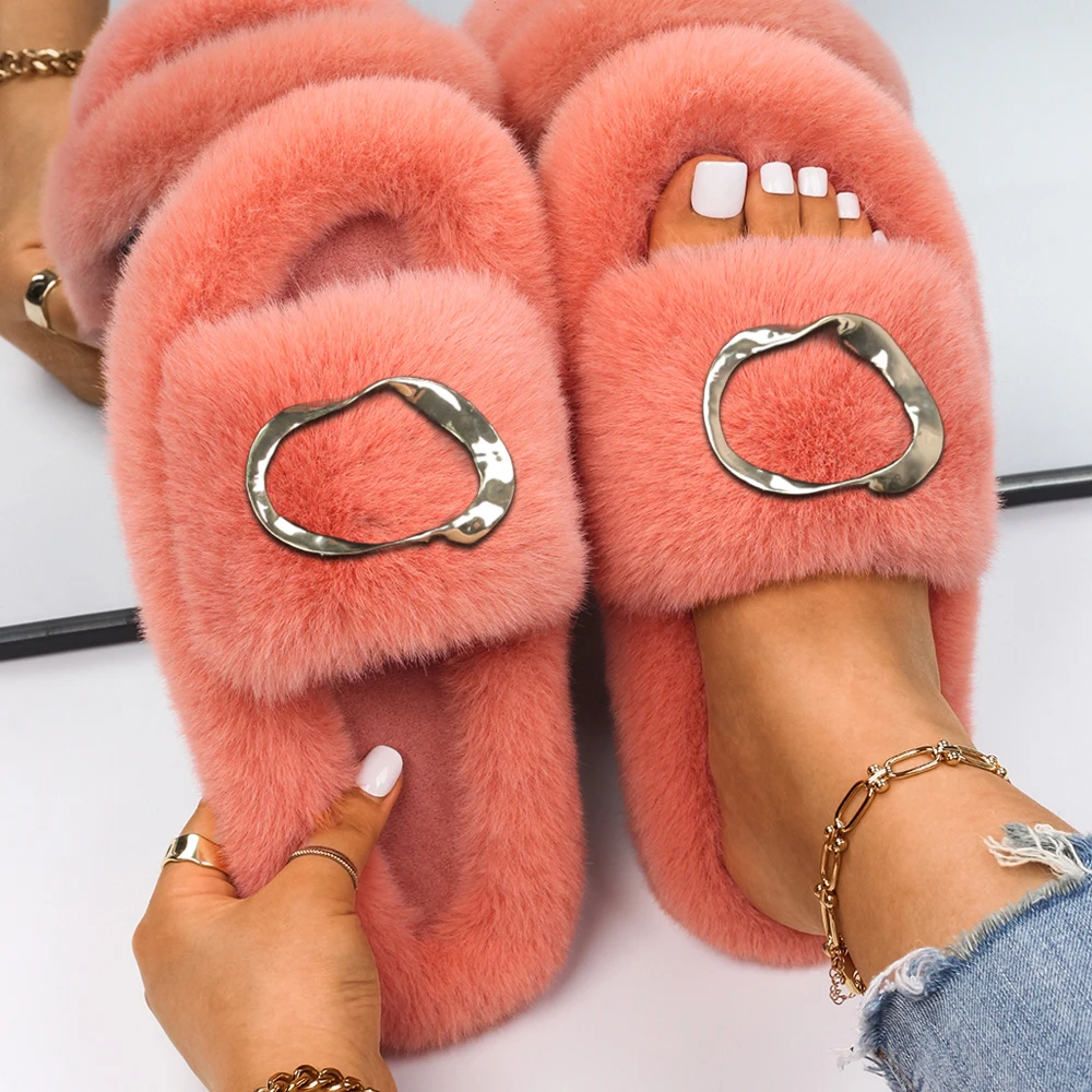 Indoor Slippers Faux Fur Slides Women Metal Irregular Ellipse Fur Sandals Luxury Designer Thick Bottom Slippers Winter Fur Shoes