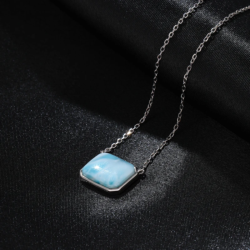 925 Sterling Silver biżuteria prezenty klasyczny wisiorek naszyjnik naturalny szlachetny Larimar Retro kobieta zakontraktowane styl prostokąt