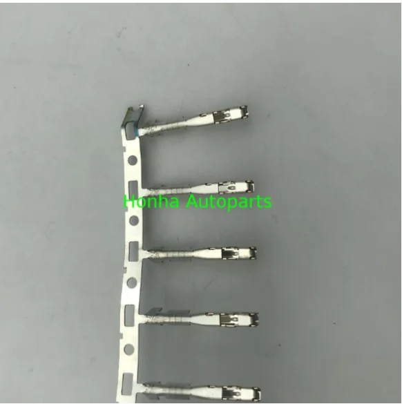 Free shipping 50/100/200/500 pc/lots original tyco/amp/te automotive connector terminal 1670144-1