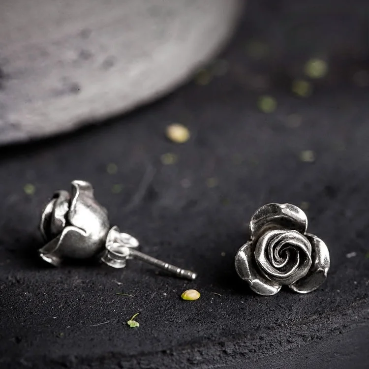 Women\'s Silver Color Stud Earrings Vintage Rose Flower Shape Earrings Wedding Band Bridal Earrings Lover\'s Gifts Party Jewelry