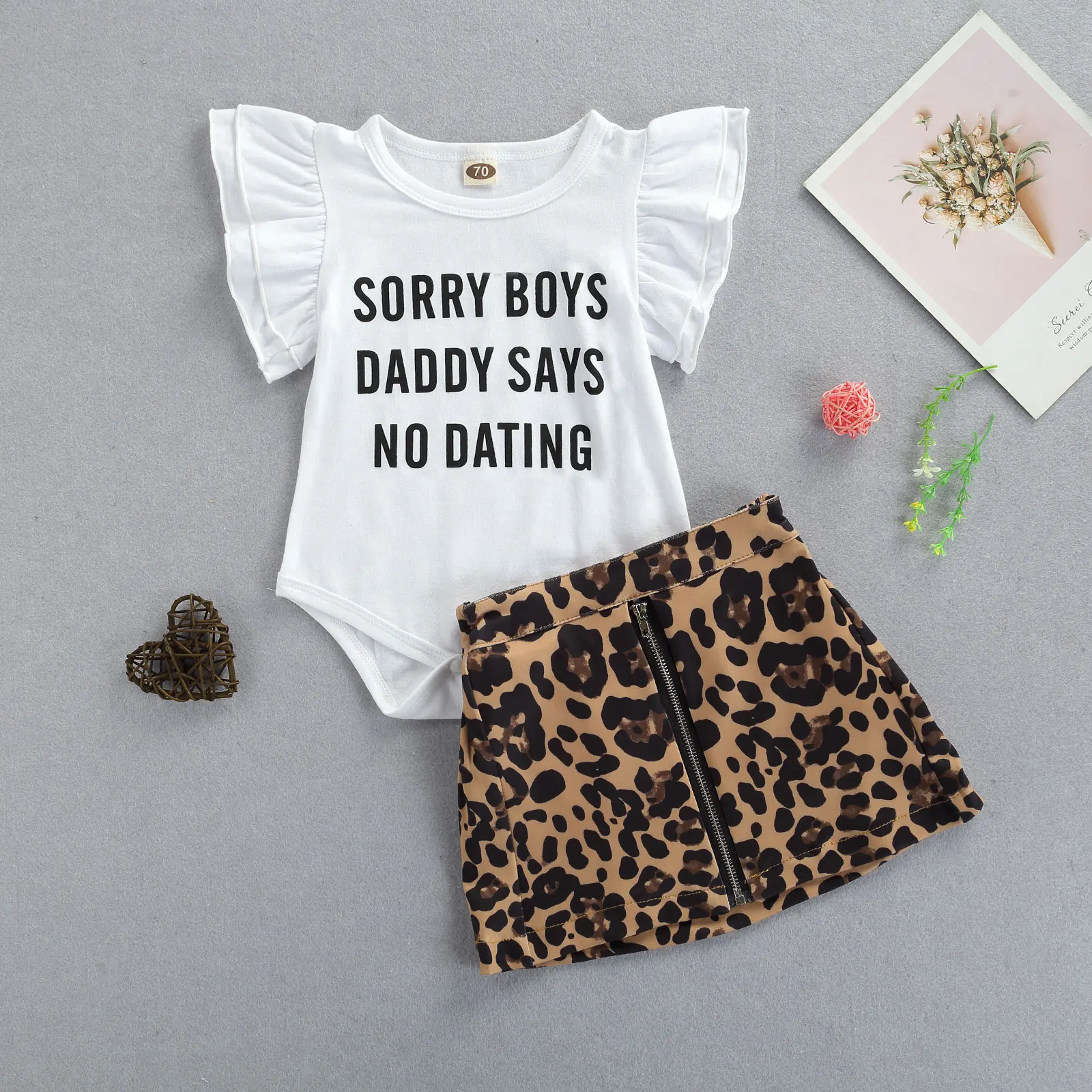 

2 Pcs Newborn Summer Clothes Baby Girl Letter Print Short Sleeve Round Neck Romper + Leopard Zipper Skirt