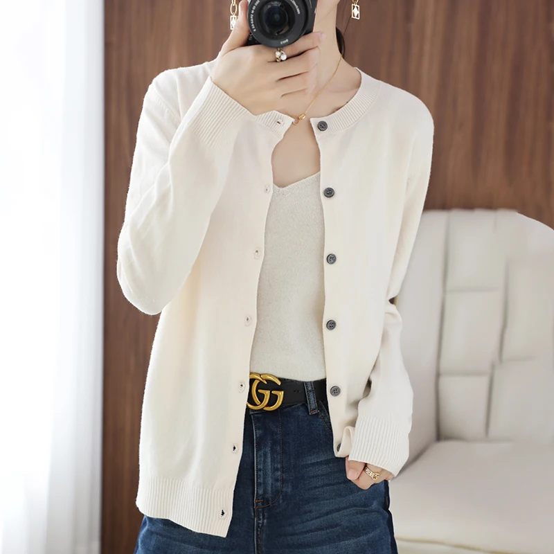 2022 Spring And Autumn New Hot Sale Women's Round Neck Knit Cardigan Short Jacket Pure Color Simple And Exquisite Small Cardigan