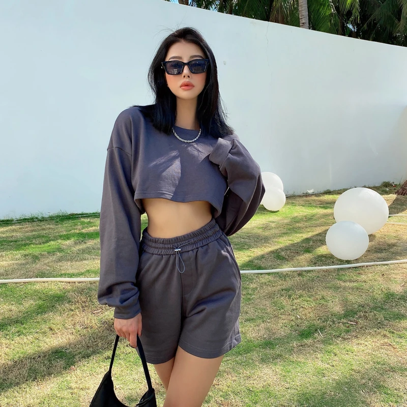 Womens Casual Tracksuits 2 Piece Set Spring Crop Sweatshirt + Sporting Shorts Sweat Set Ladies Two Piece Outfit Solid Color Suit