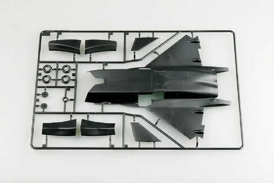 Trumpeter Model 1/72 01663 PLAAF J-20 \