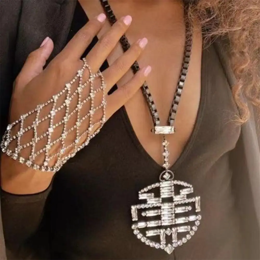 Luxury Rhinestone Mesh Back Hand Chain Bracelet Wedding Jewelry for Women Crystal Hollow Wrist Chain Arm Bangles Accessories