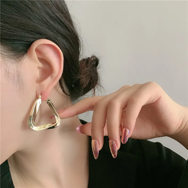 2020 Hiphop Metal Triangle Hoop Earrings for Women Vintage Geometric Earring Femme Brincos Rock Jewelry Wholesale