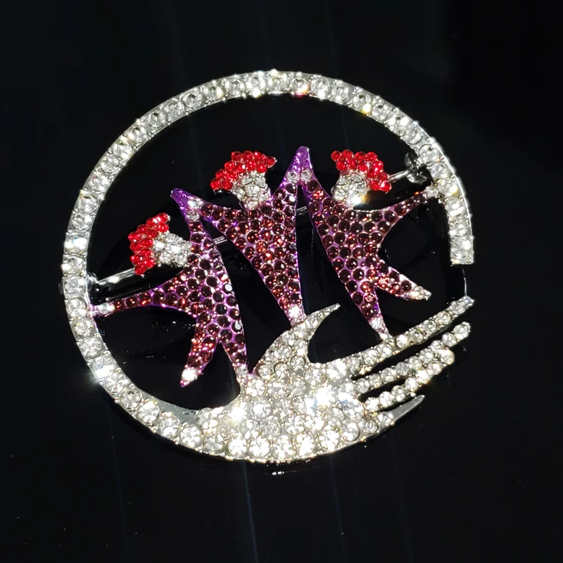 Fantastic Brooch Gift to Friends Blingbling Crystal 