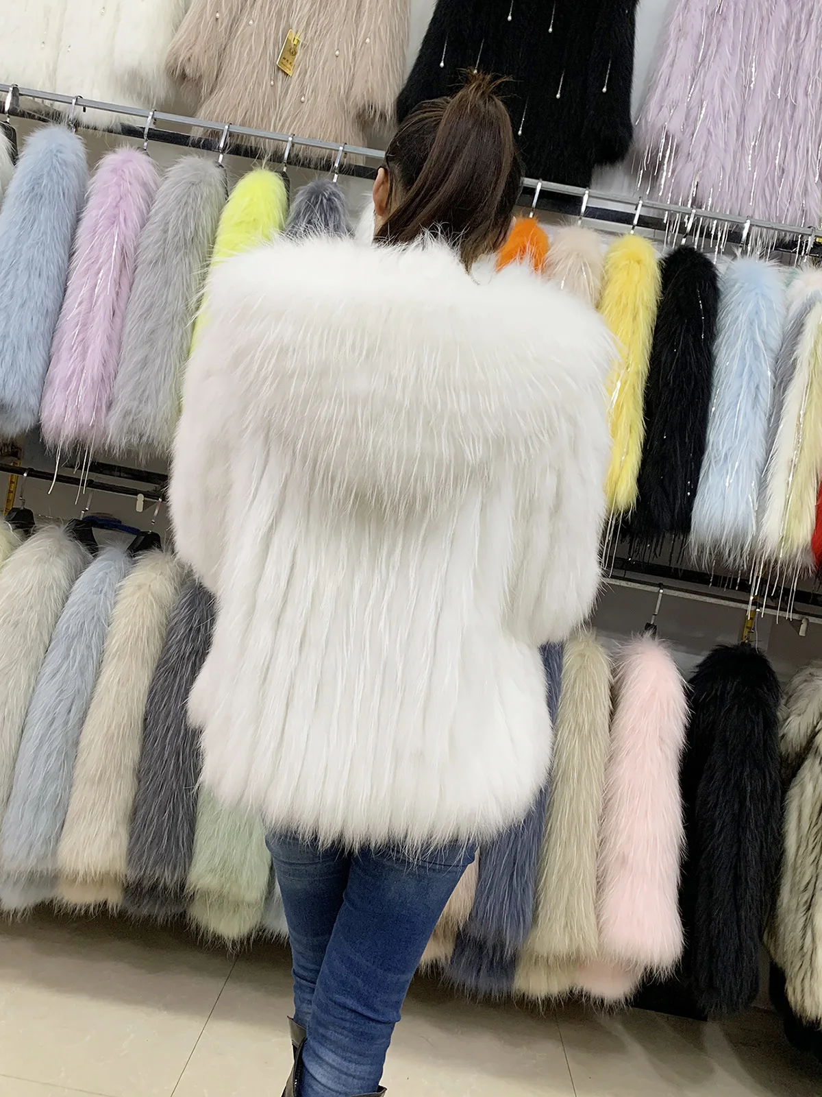 Chaqueta tejida de piel de mapache para mujer, chaqueta de piel de invierno, pieles de animales cálidos, chaqueta de manga larga de otoño, pieles de