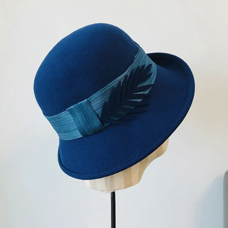 Elegant Ladies Winter Hats Round Fedora Hat For Women Upturn Brim Ribbon Leaf Retro Wool Hat Cloche Church Wedding Bowler Hat