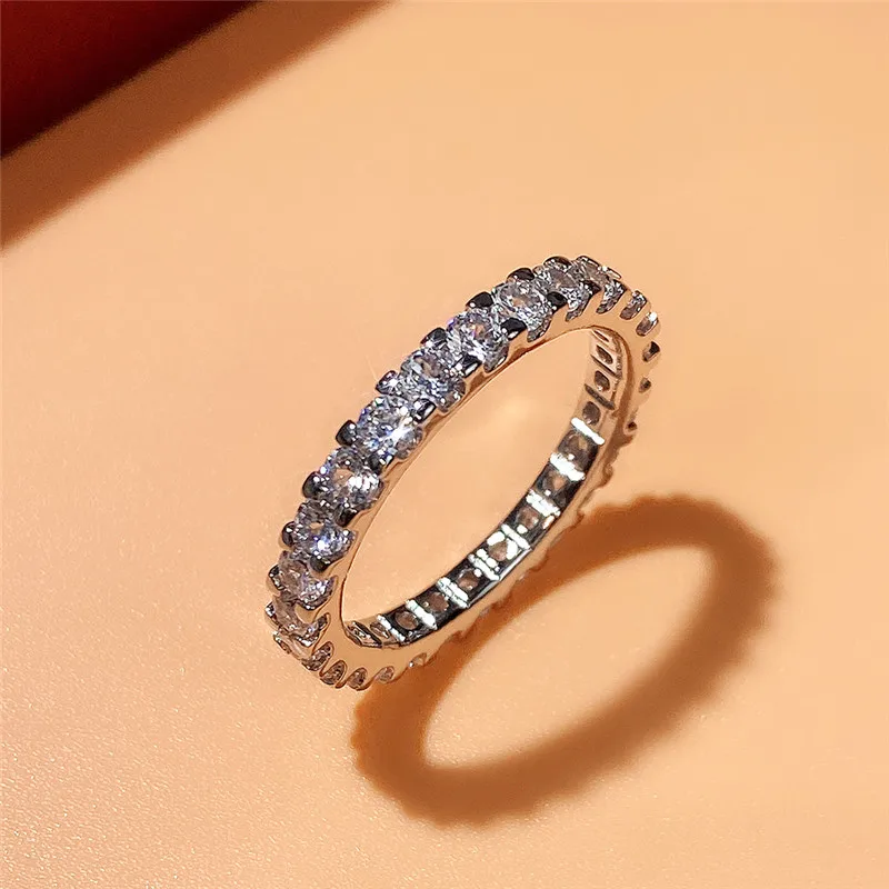 Huitan Bling Bling Promise Rings with Round CZ Delicate Low-key Wedding Ring for Women High Quality Silver Color Trendy Jewelry