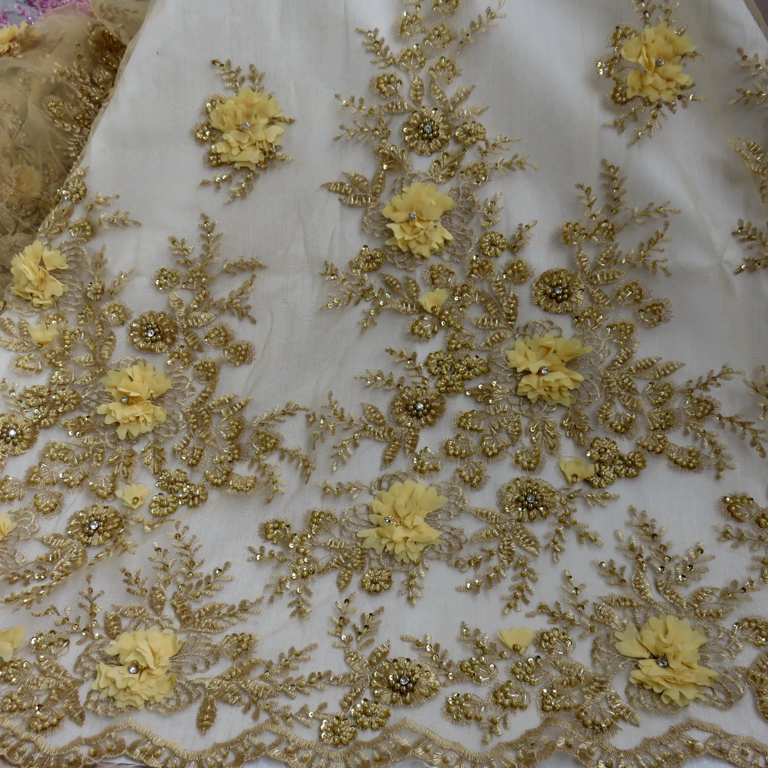 Luxurious gold/pink 3D Flower Rhinestone Beaded Crystal Lace Fabric Bridal Blossom Lace Tulle Embroideried Luxury Wedding Dress