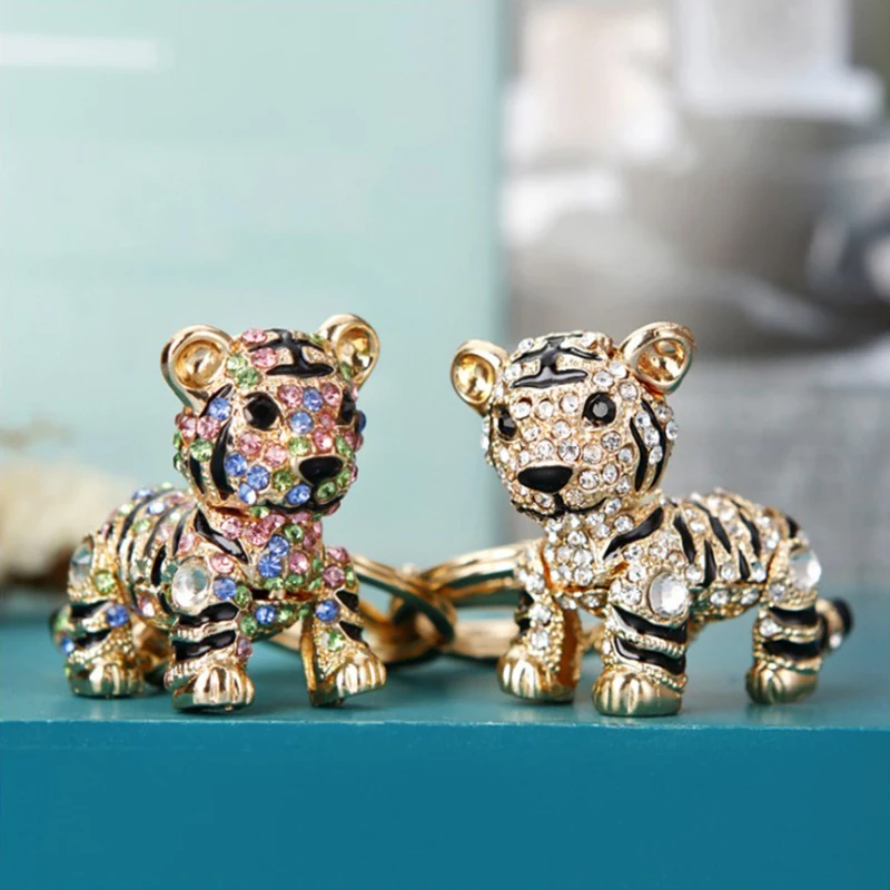 Diamond-studded Three-dimensional Tiger Metal Keychain Ladies Bag Pendant Auto Accessories Creative Decoration Small Gifts