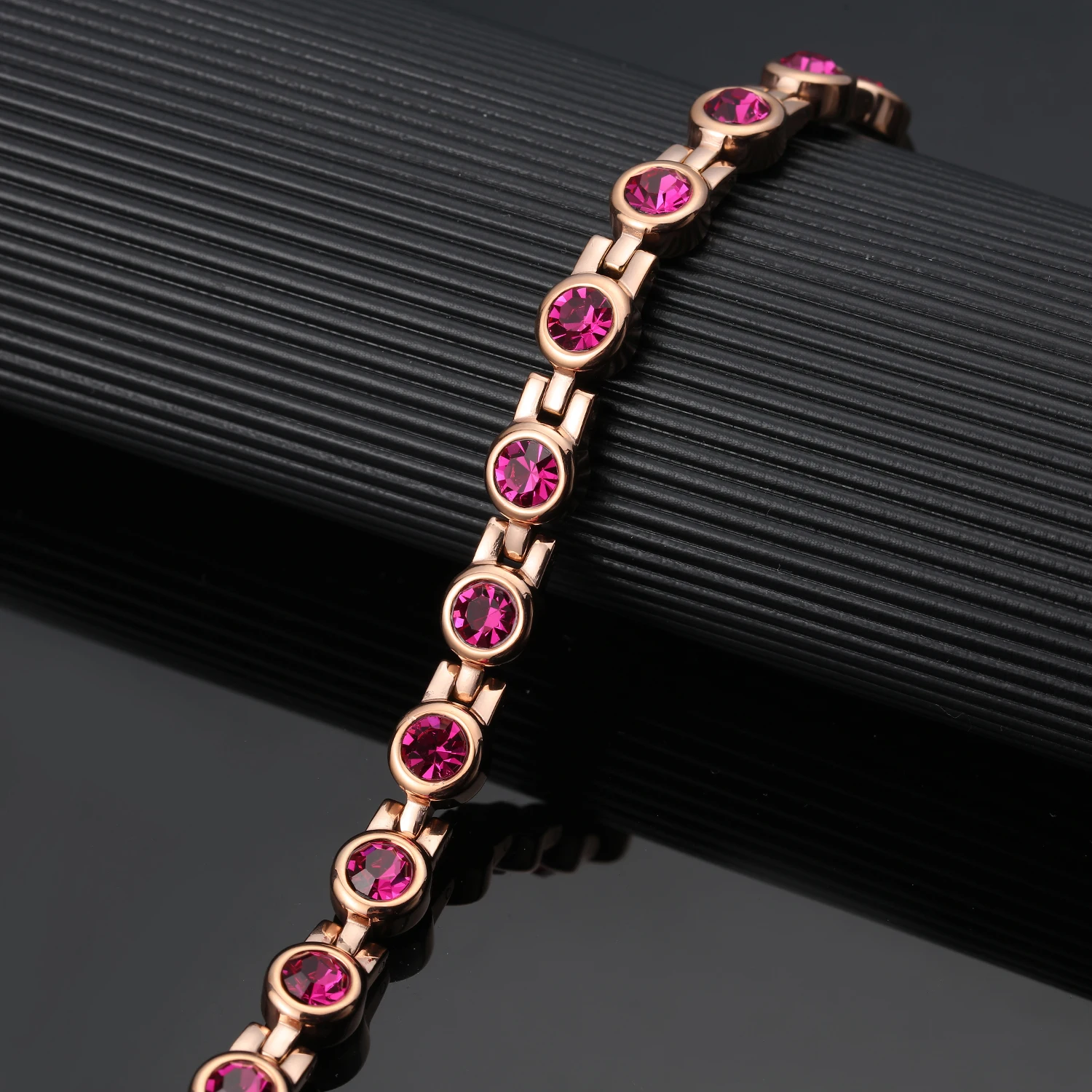 Ladies Crystal Rhinestone Pink Bracelets & Bangles Healthy Care Stainless Steel Magnetic Chain Link Bracelet Jewelry Party Gifts