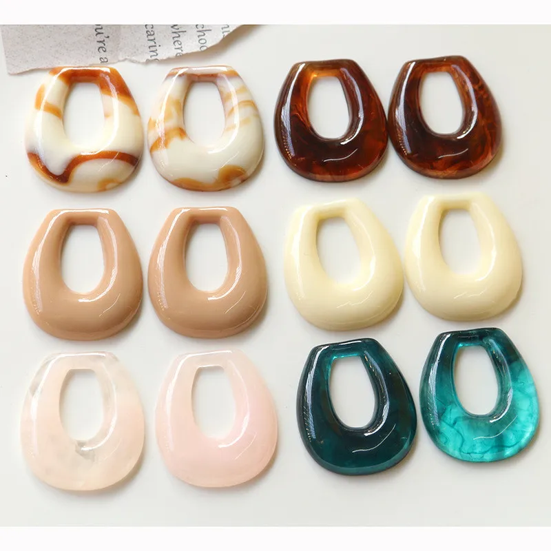 Wholesale 50pcs/lot color print cartoon Horseshoe shape geoemtry resin beads diy jewelry earring/garment pendant accessory