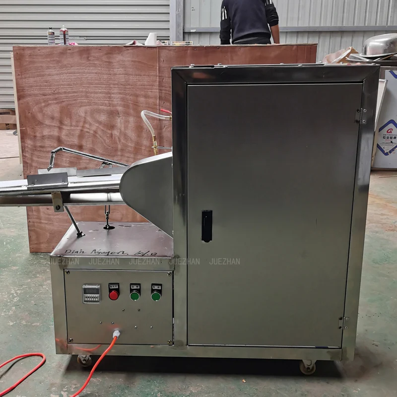 Automatic Sweet Crispy Wheat Flour Snacks Extruding Twisted Food Making Machine Fried Dough Twist Machine