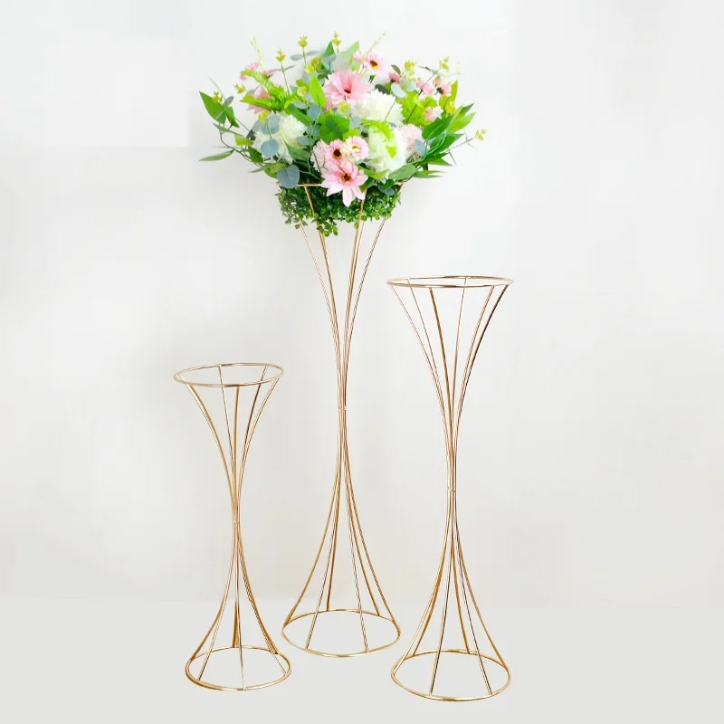 Gold Hollow Floral Vase Wedding Iron Art Electroplating Small Waist Scene Arrangement Lead Road Decorative Wedding Iron Artwork