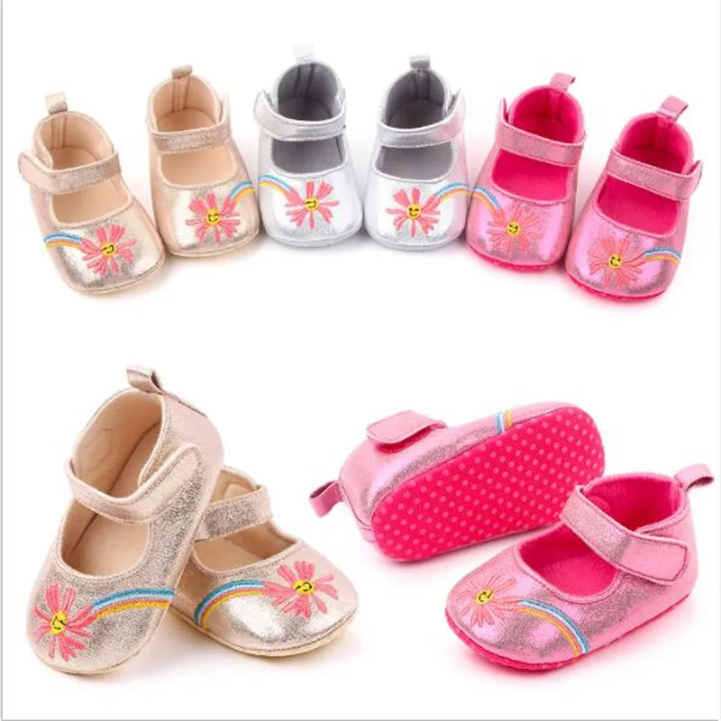 2021 New Baby Shoes Lovely Flower Infant PU First Walkers Soft Crib Shoes Antislip Newborn Girls Princess Shoes