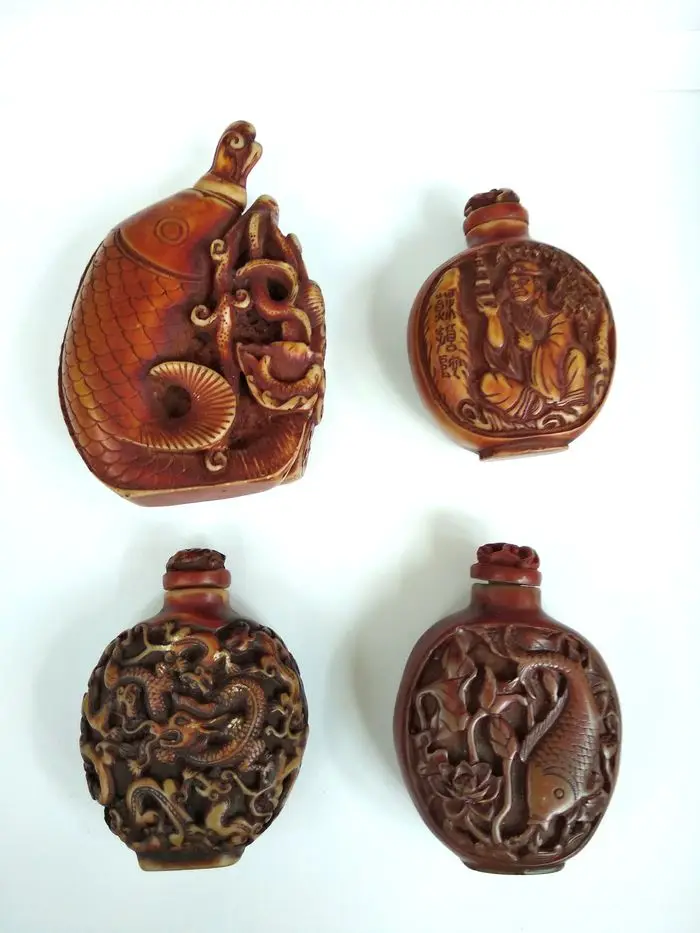 4 Piece Vintage snuff bottle Carven cyprinoid God Dragon snuff box collectable