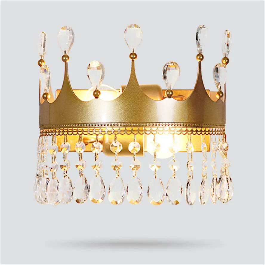 Post-modern creative living room wall lamp art bedside bedroom designer model room wall light crown