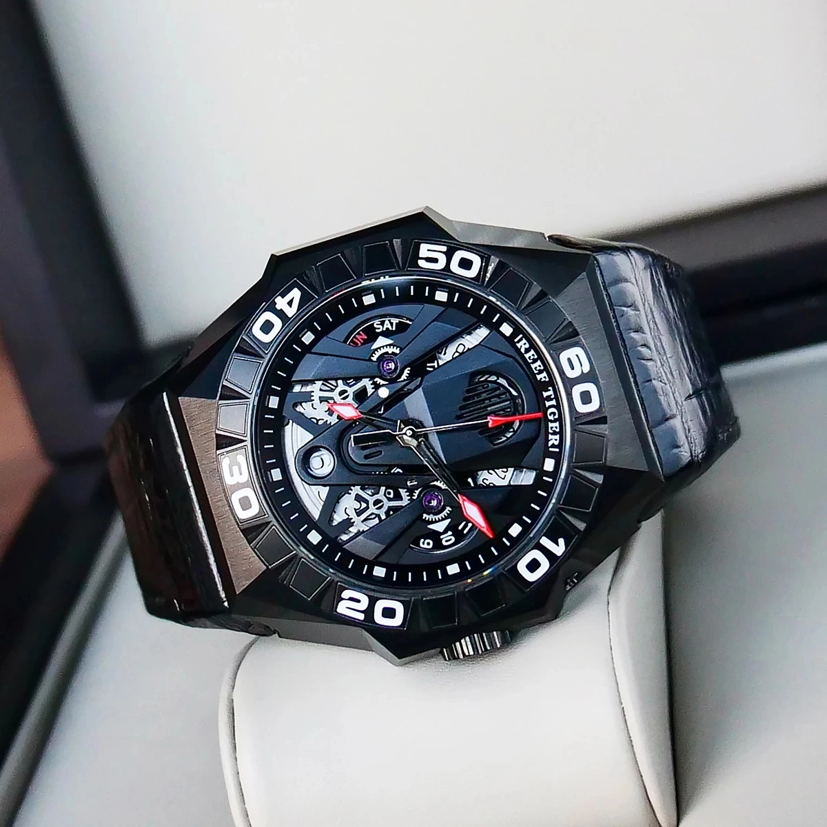 Reef Tiger/RT Men Sport Diver Watches Skeleton Automatic Mechanical Watch All Black 200M Waterproof Leather Strap Men Watches
