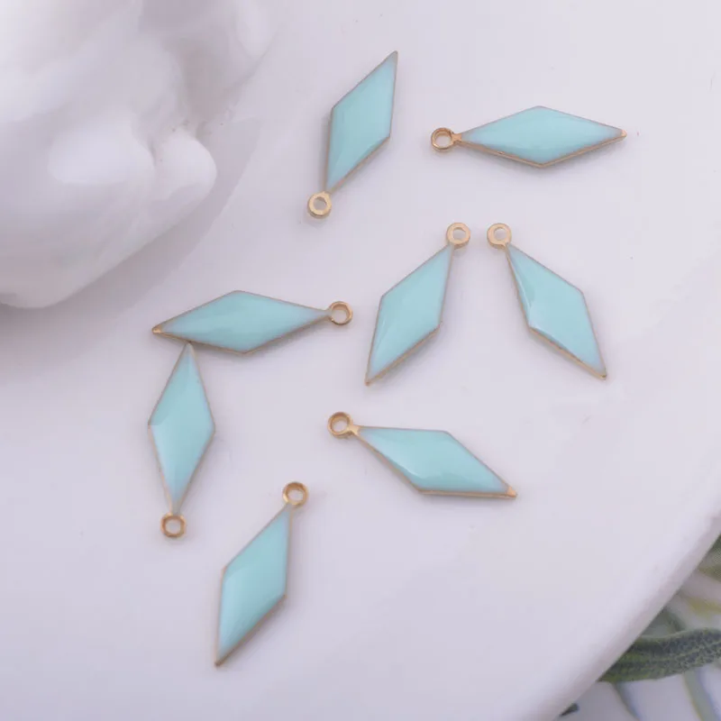 30 Stück 5*16mm Kupfer-Geometrie-Anhänger Beidseitig Emaillierte Rhombus-Charms für DIY-Schmuck- und Ohrringherstellung – Detail 3