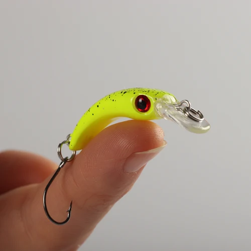 Nuevo Señuelo de pesca 1,3g 40mm trucha Mini Crankbait Wobblers aparejos de pesca manivela de pececillo de agua dulce cebo duro Artificial lubina