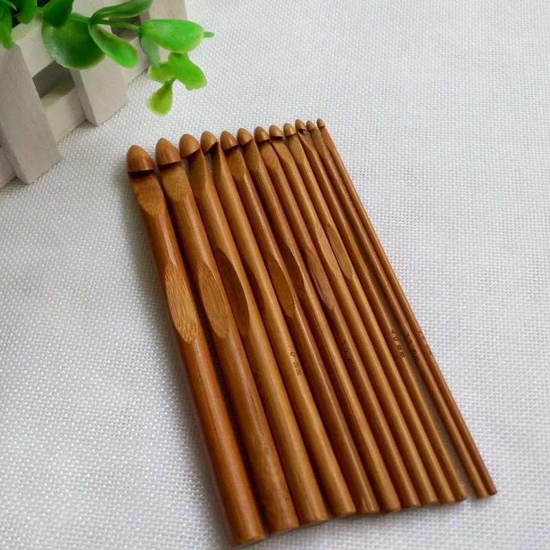 12pcs Bamboo Crochet Hook Set DIY Knitting Needles Handle Home Knitting Weave Yarn Crafts Household Knitting Tools