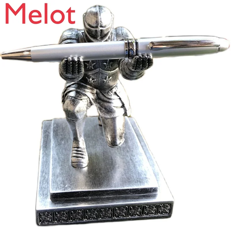 

Literati Moke Armor Hero Pen Holder Magnetic Suction with Sword Knight Pen Holder Retro Men's Exquisite Gift Home Decore