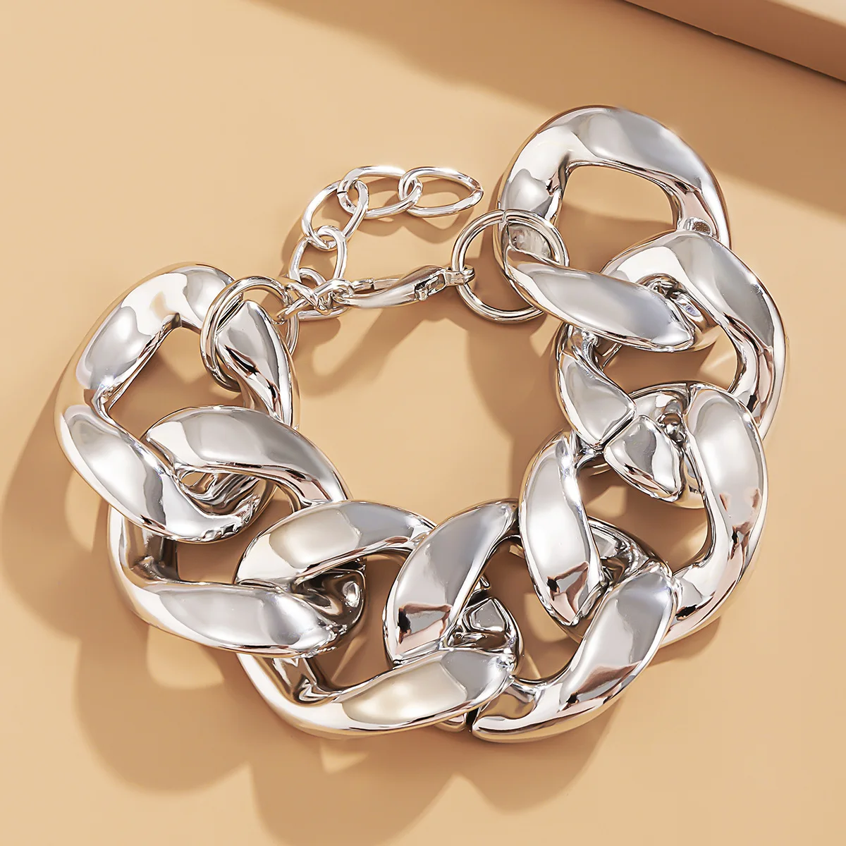 Retro Simple Hip Hop Thick Link Chain Bracelet Women's CCB Material Exaggerated Cool Twist Thicks Bracelets Glamour Girl Jewelry