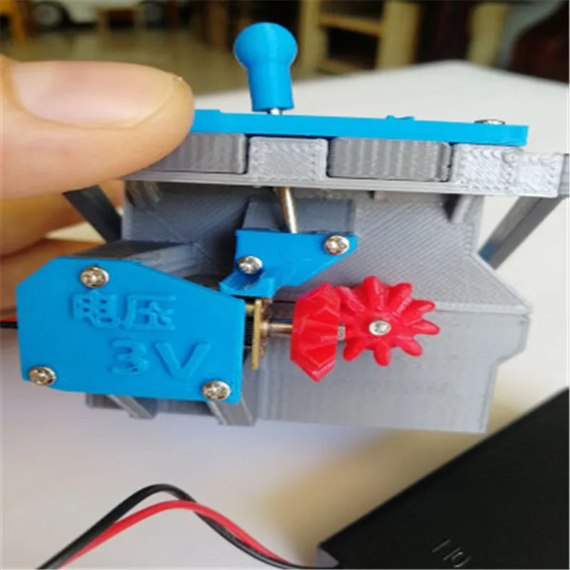 Impresión 3D de modelo de simulación Simple de transmisión de tres hacia adelante y una marcha atrás y transmisión de cuatro velocidades