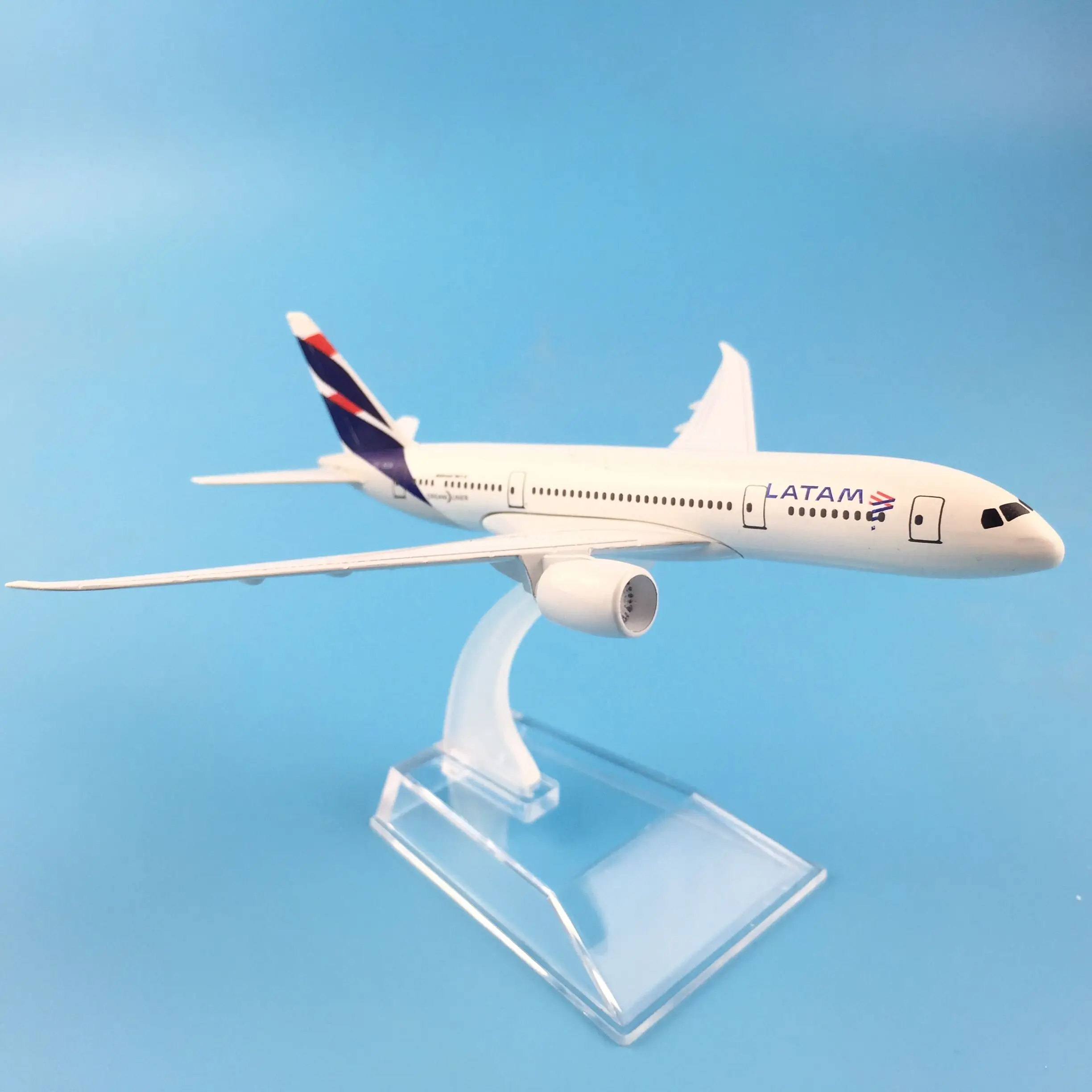 16CM LATAM Plane aircraft Alloy Metal Model Airplane Model W Stand Kids Toys children New Year/Birthday/Collections Gifts