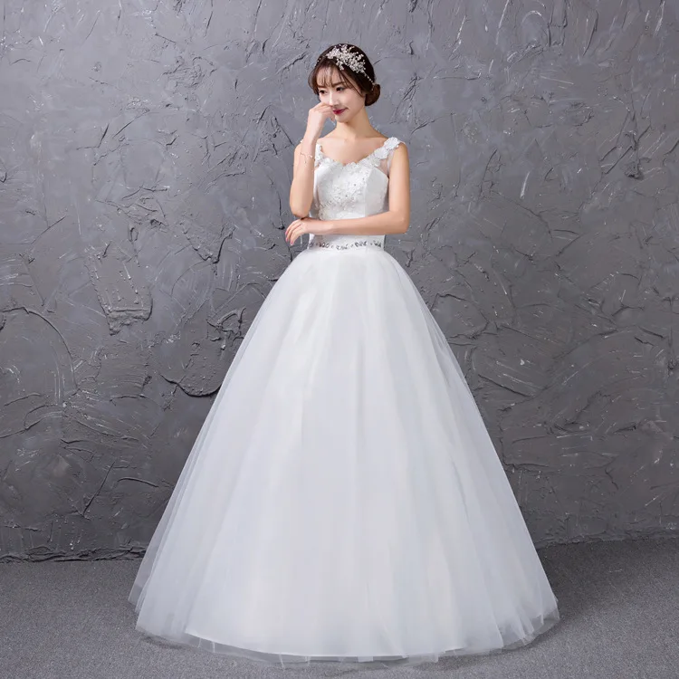 DM-0582 # Robe De Mariée Perceuse En Résine Robe De Bal Blanche Cou De Bateau Pas Cher En Gros Ornements De Fleurs V-cou Dentelle ettes Plus La Taille