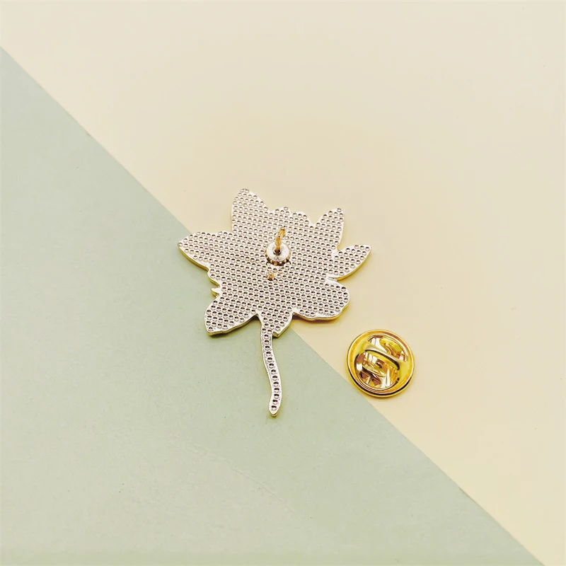 Sweet Cute Plants Flowers Enamel Pins Daffodils Lotus Alloy Brooches Badges Fashion Jewelry Accessories Woman Gifts