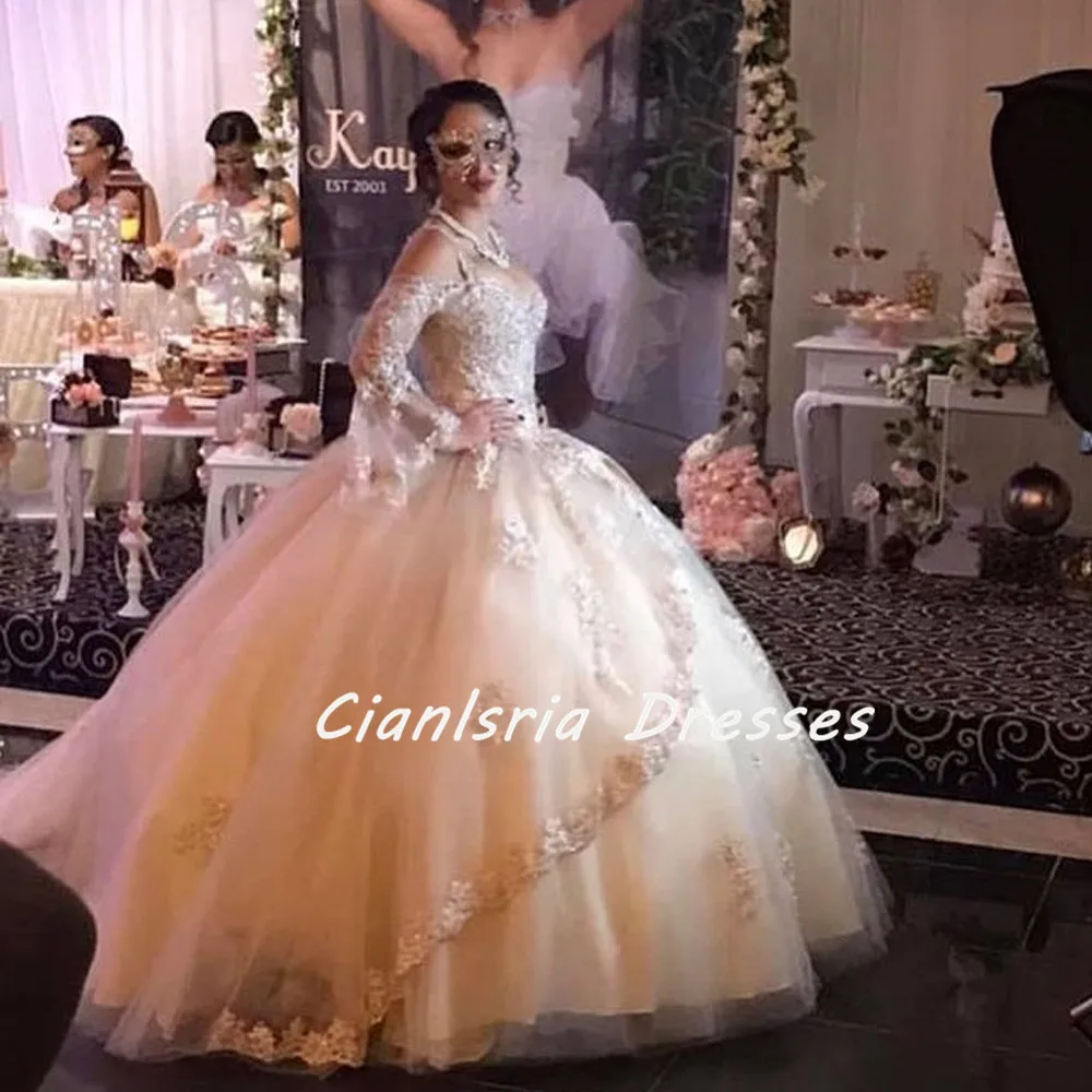 Quinceanera Kleider Ballkleid Tüll Appliques Perlen CrystalsMexican Mädchen Geburtstag Kleid Süße 16 Kleid