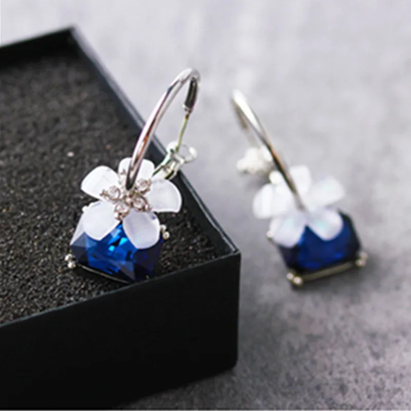 New Selling Exaggerated Big Trend Fashion Crystal Cherry Blossoms Earrings Women Wedding Jewelry Statement Earrings Brincos 2021