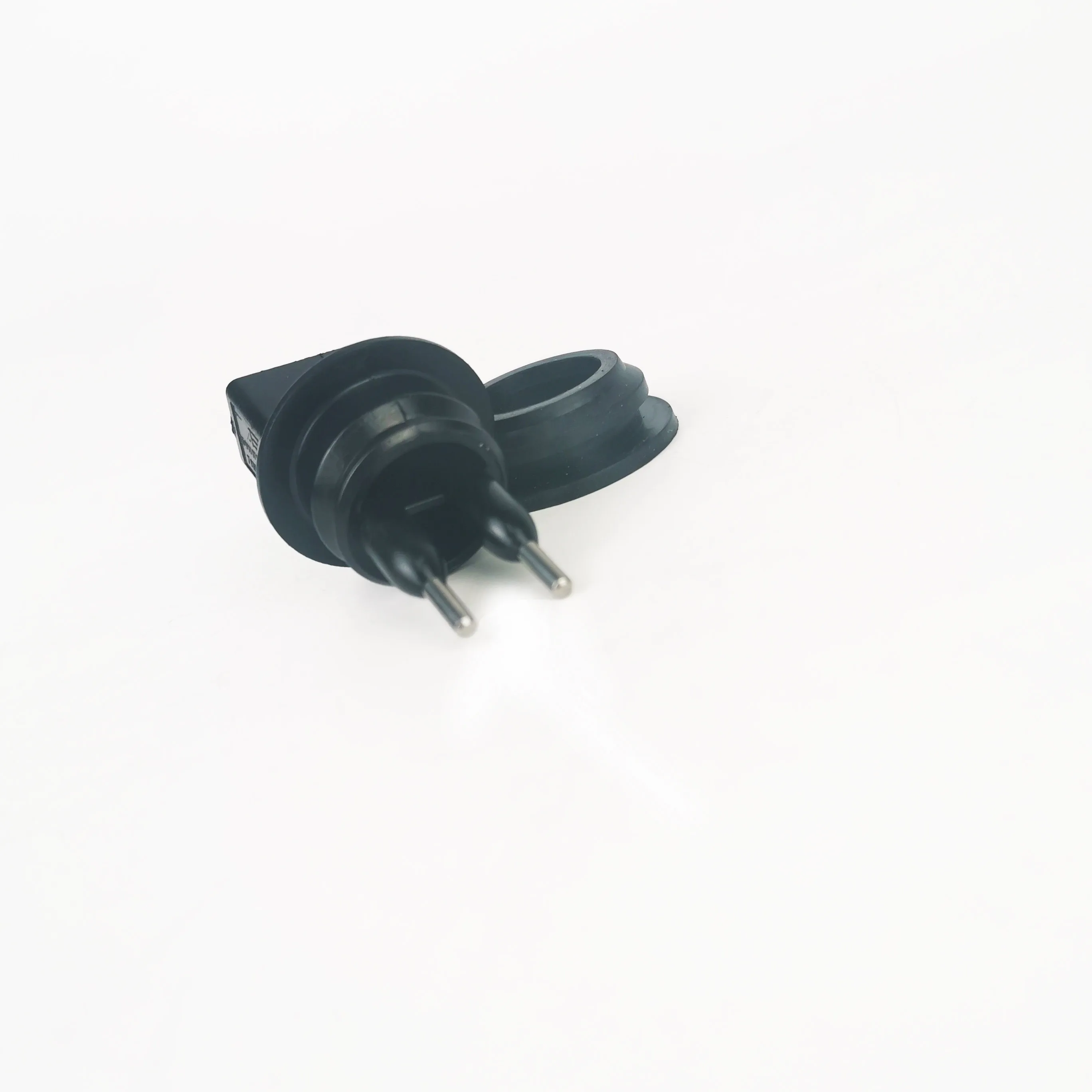 Glass kettle water level sensor 7M0919376 3CD919376 95562810500 2pin for Audi A6 R8 Q3 Q7 VW BEETLE Tiguan PASSAT