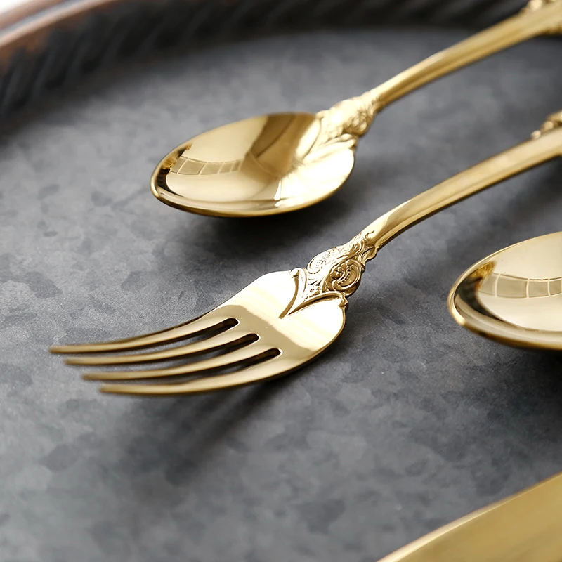 Gold Plated Relief Retro Vintage Western Cutlery Dining Knives Forks Teaspoon Set Golden Luxury Dinnerware Tableware Set