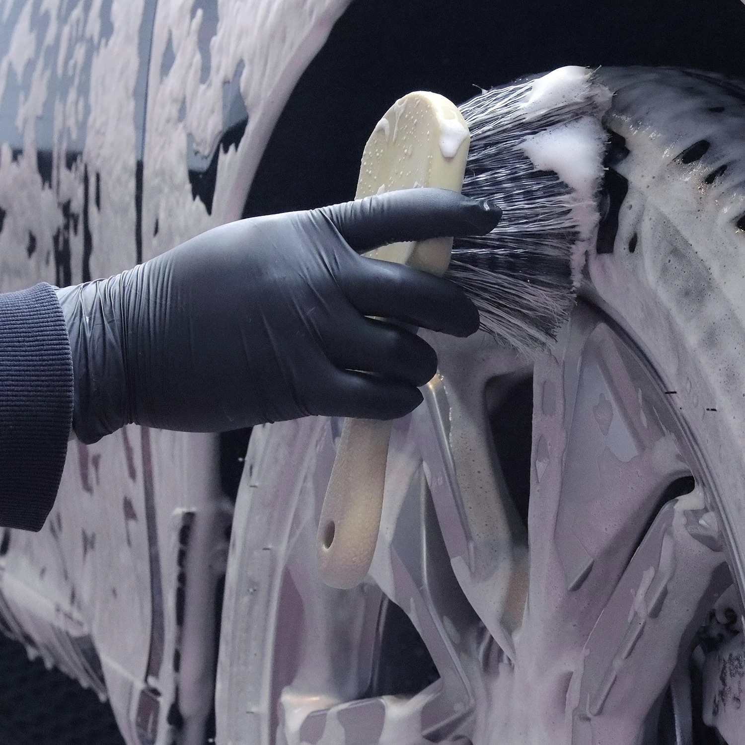 Spazzola per mozzo di bellezza per auto SPTA spazzola per la pulizia dei pneumatici con manico corto strumenti per la pulizia dei cerchioni delle