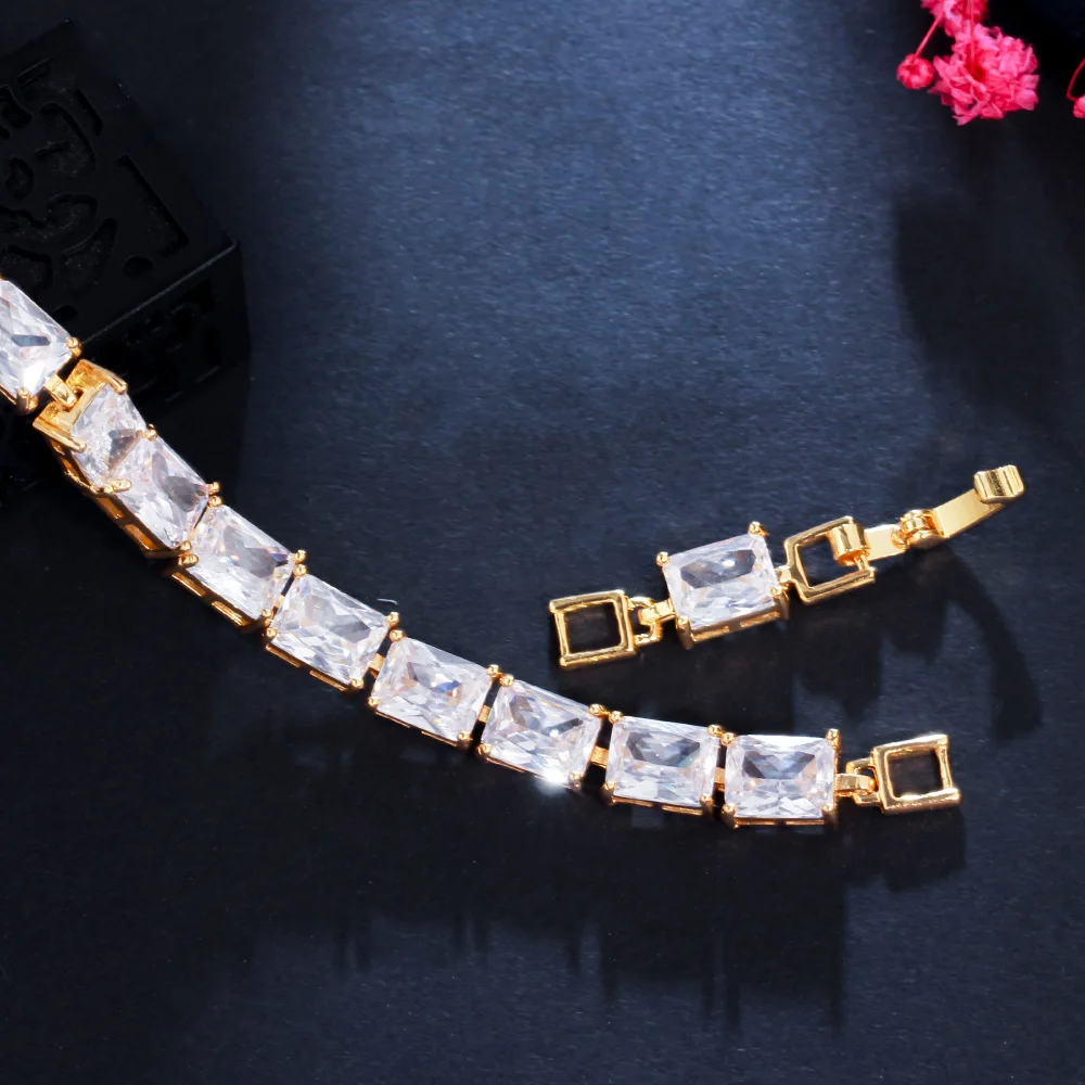 CWWZircons Classic Gold Color Square Green CZ Crystal Tennis Chain Link Bracelet for Women Engagement Wedding Jewelry CB280