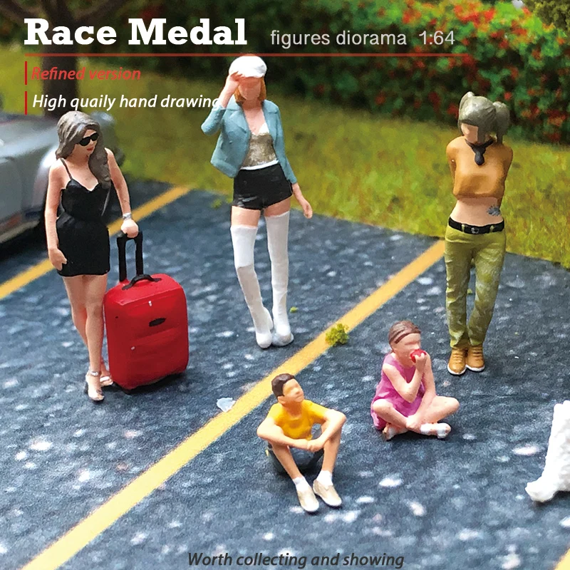 Racemedal1/64 Mini Car Scene Model Fashion Tattoo Girl DIY Hand Painted Exquisite Version Architectural Geo Scene Characters