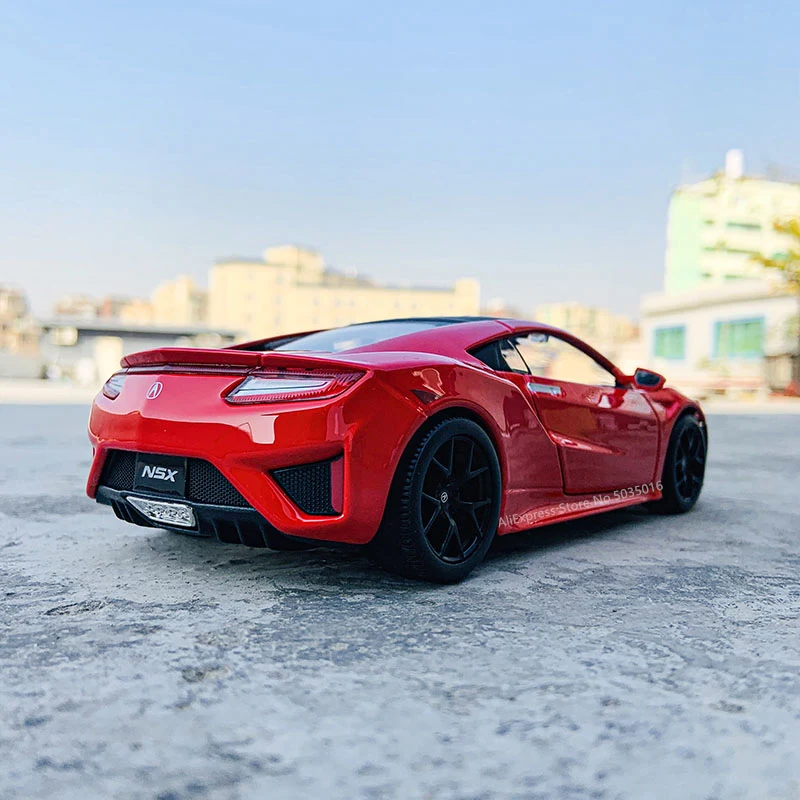 Maisto 1:24 Honda 2018 Acura NSX Red Model Die-Casting Alloy Car Model Crafts Decoration Collection Toy Tools Gift