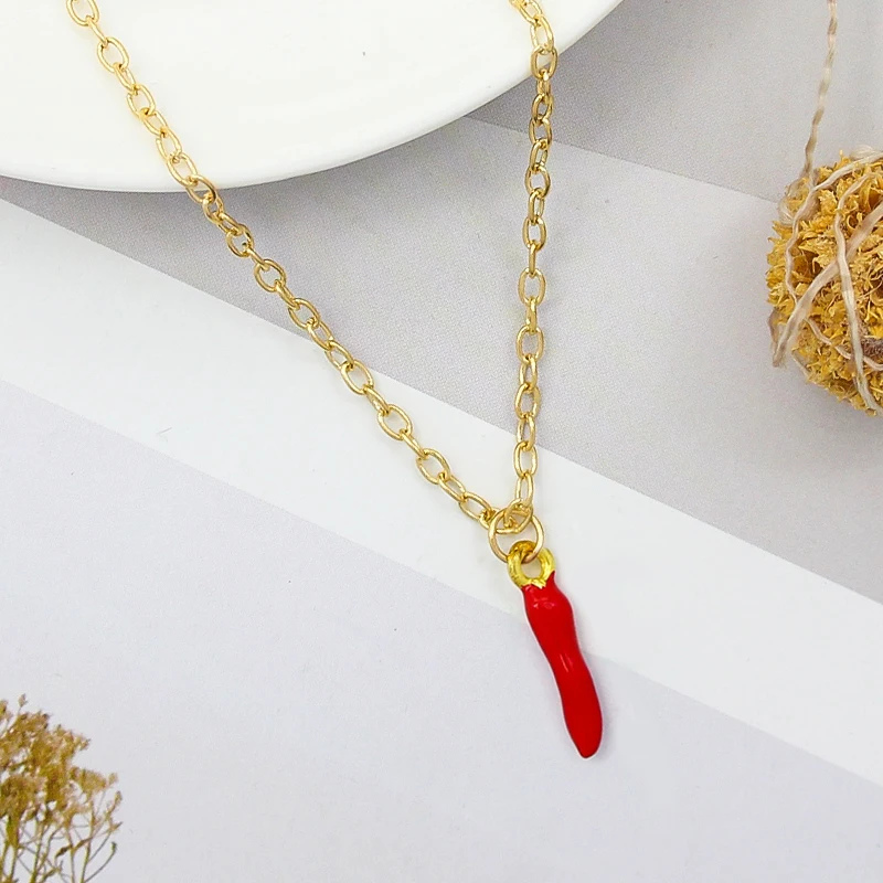 Red Green Yellow Chilli Pepper Necklace Metal Cayenne Pepper Paprika Vegetables fruit Pendant Necklaces Charm For women jewelry