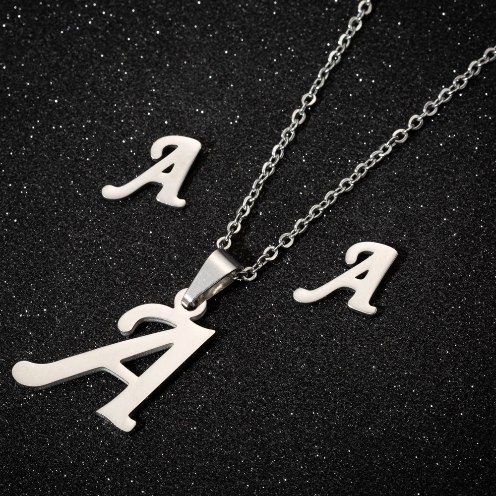 Simple 316 Stainless Steel English Name 26 Letters Jewelry Charm Letter P Pendant Chain Necklaces Set for Monther Sister Gift