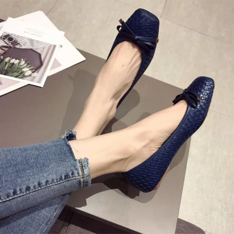 New Fashion Flats Women Boat Shoes Elegant Office Lady Shoes Casual Women Flats Soft Comfortable Flat Shoes Black Blue YX3855