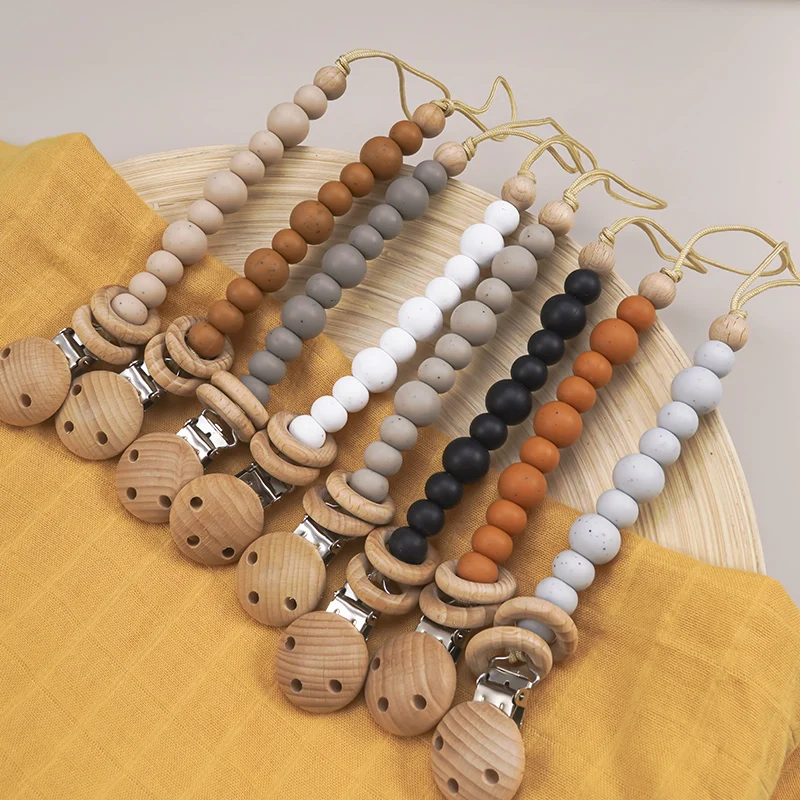 Baby Hot New Product Organic Wooden Pacifier Clip Non-Toxic BPA-Free Portable Baby Silicone Pacifier Chain Quality Gifts