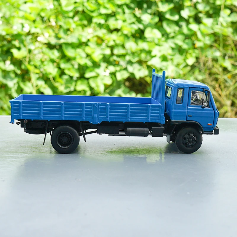 Hot Classic 1:43 Dongfeng EQ153 Military Truck Alloy Model,Simulation Die Cast Collection Gifts and Decorations,Free Shipping