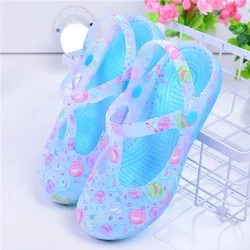 New Casual Nurse Work Shoes Soft Summer Women Footwear Hole Breathable Sandals Garden Shoes Beach Slippers Hospital Medical Shoe