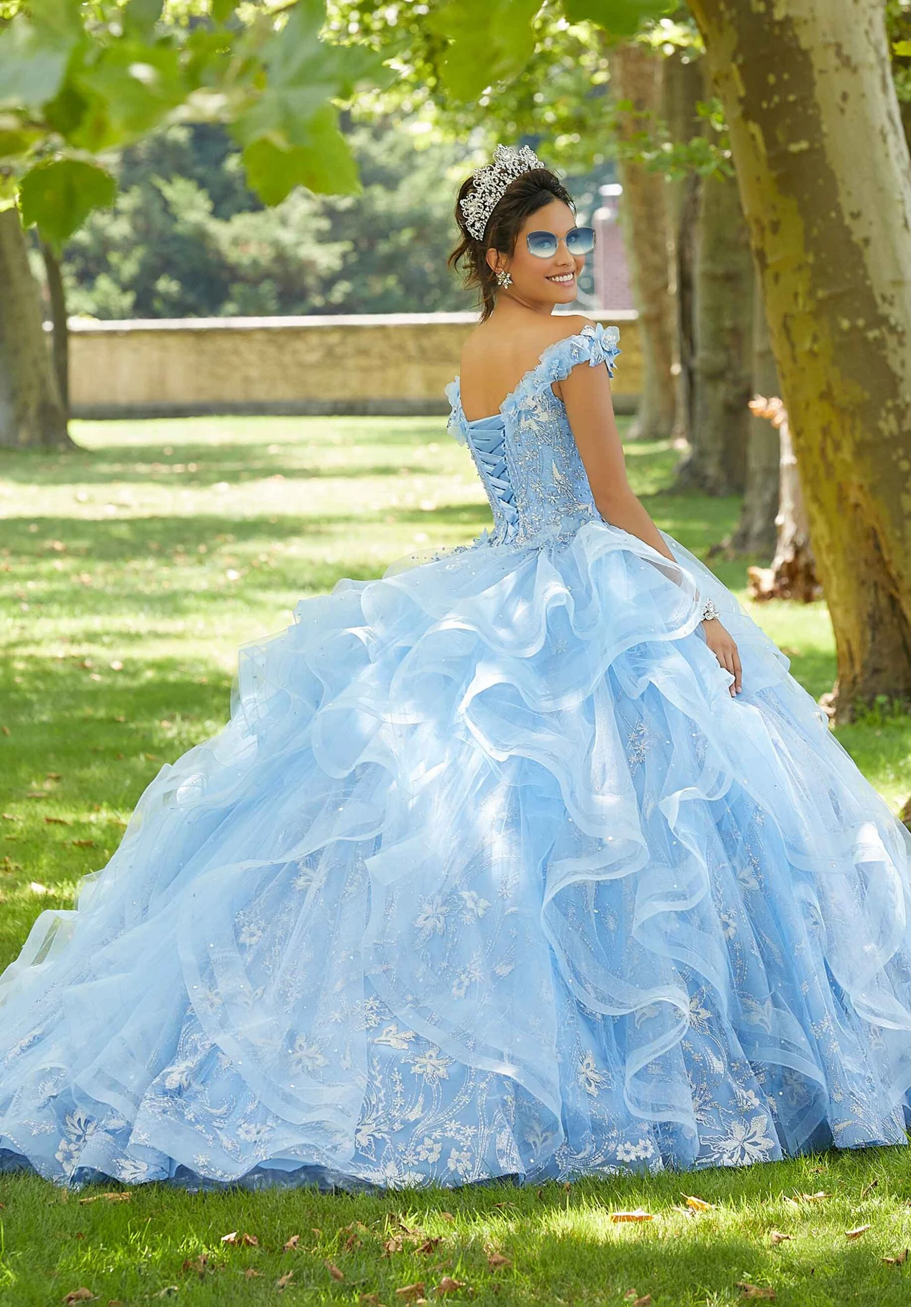 فستان الأميرة Quinceanera أزرق سماوي فاتح 2021 بدون أكتاف مزين بالترتر الزهور والحفلات الجميلة 16 فستان Vestidos De 15 Años