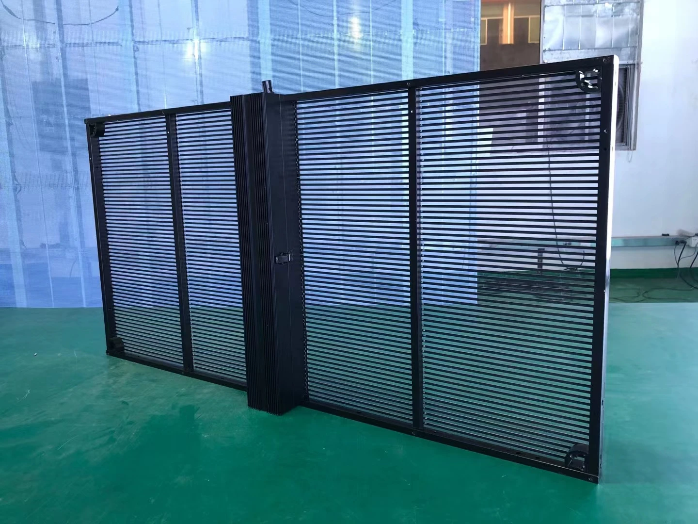 P3.91-7.81 Transparent Full-Color LED Display Advertising LED Screen Rental Die Casting Aluminum Video Wall