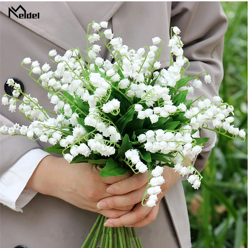 Meldel-Flor Artificial de lirio de plástico, rama de flores falsas blancas, corona de mesa de boda, florero para el hogar, decoración artesanal, 1 ud.